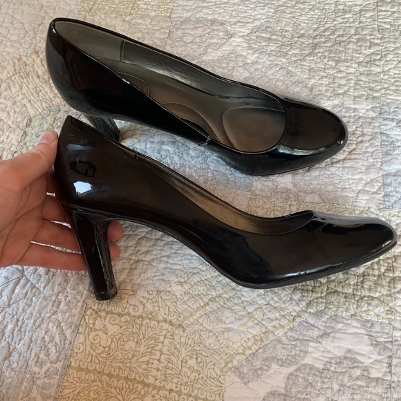 Bandolino Shoes - Bandolino black pumps women’s size 8.5